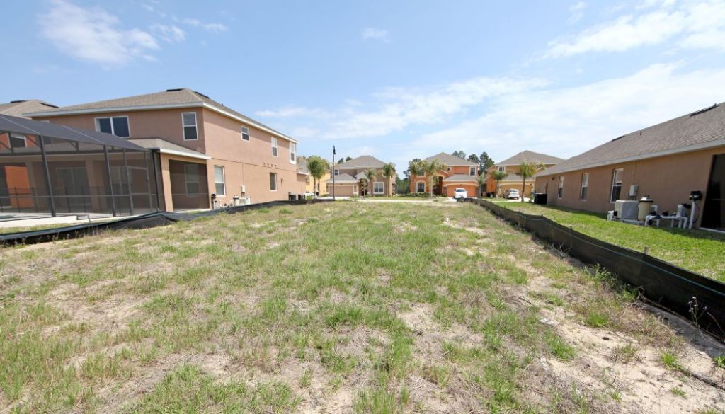 How to Choose the Right Lot in Silicon Valley for a Custom Home (Slope, Soil, Utilities)